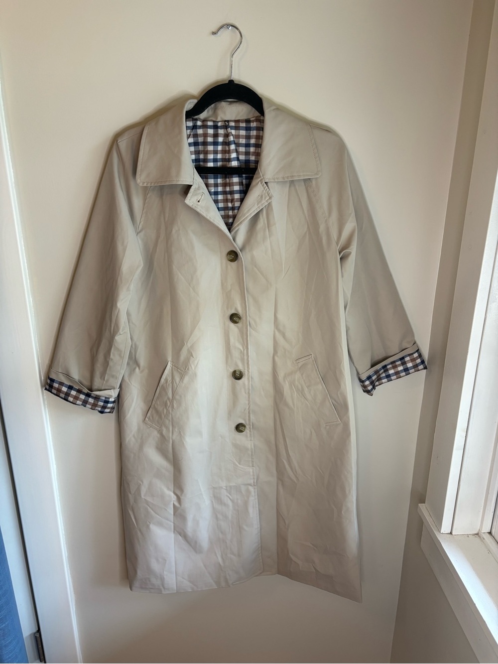 Classic Women's Cream Trench/Rain Coat with Plaid Lining